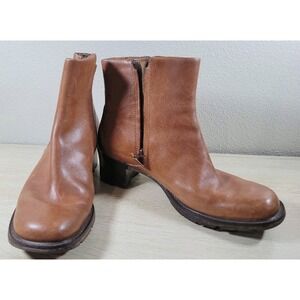 Timberland Women's Brown‎ Leather Ankle Boots 7M Side Zip Lining Flaw